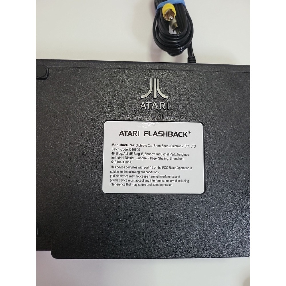 Atari Flashback 8 Console 105 Built-in Games 40th Anniversary Tested - Picture 5 of 7